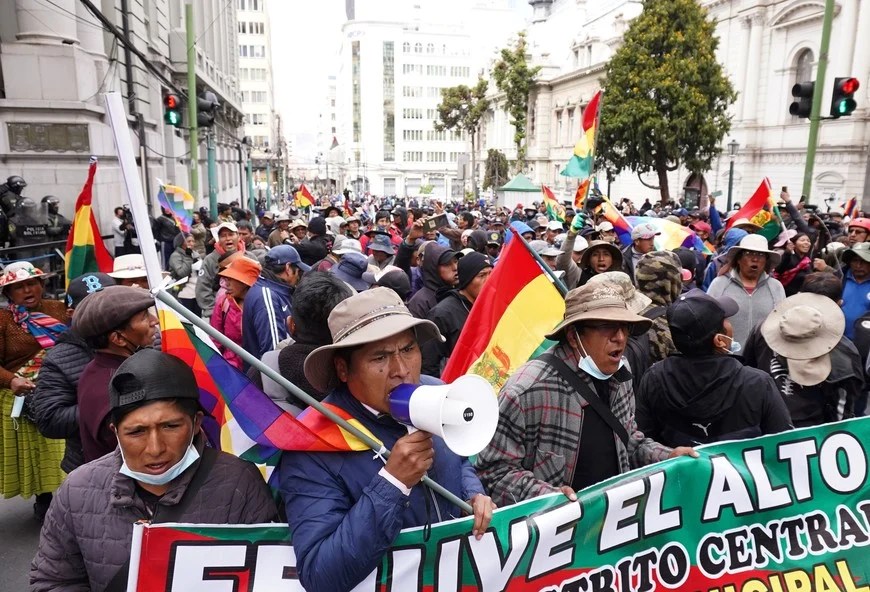 Bolivia: los sindicatos mantienen los bloqueos y rechazan dialogar con el&nbsp;Gobierno